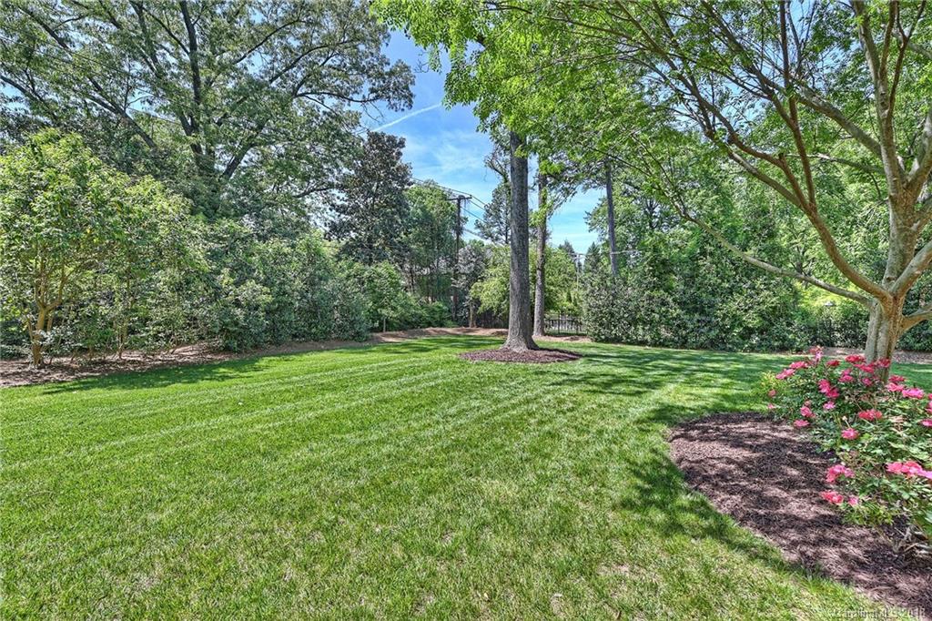 3822 Abingdon Road Charlotte NC 28211