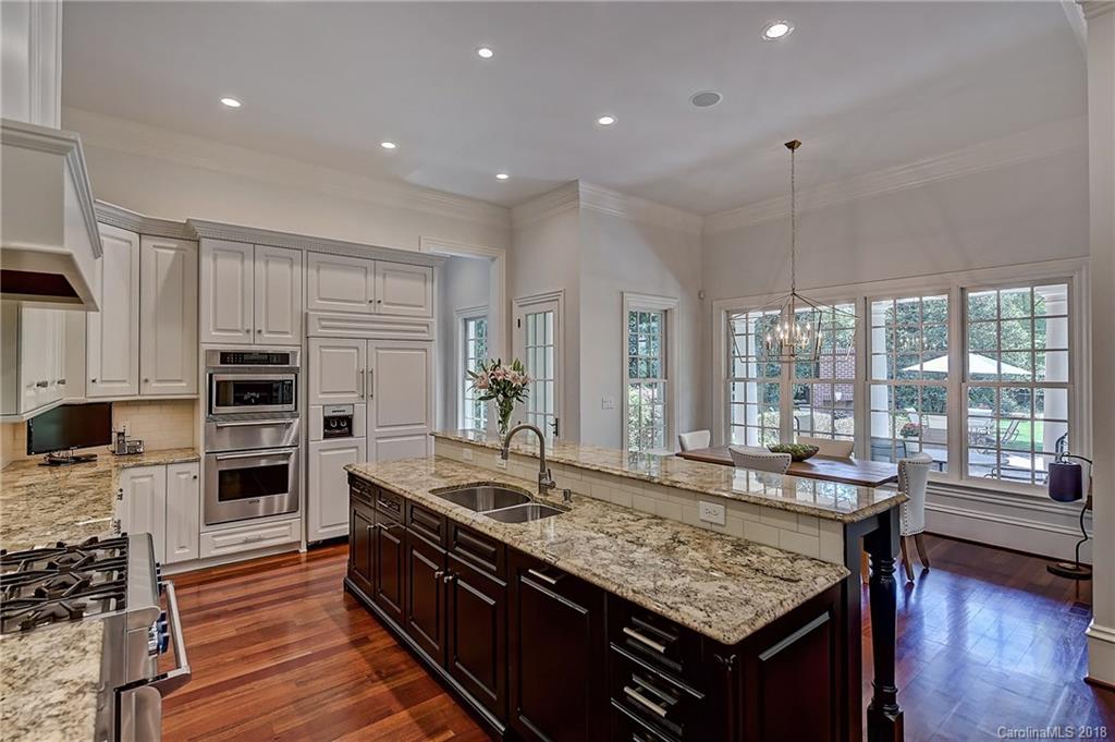 3822 Abingdon Road Charlotte NC 28211