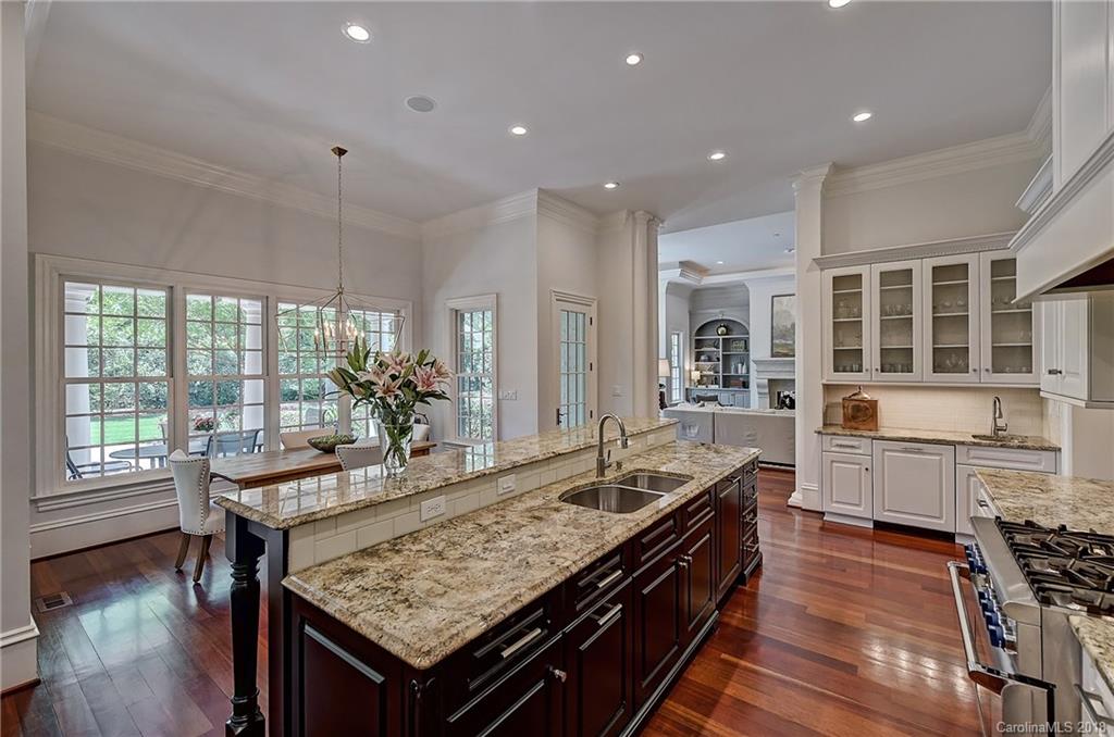 3822 Abingdon Road Charlotte NC 28211