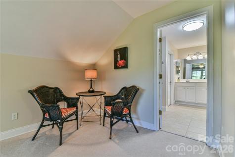 11 Outlook Circle Swannanoa NC 28778