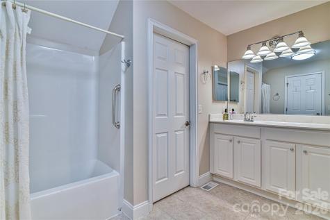 11 Outlook Circle Swannanoa NC 28778