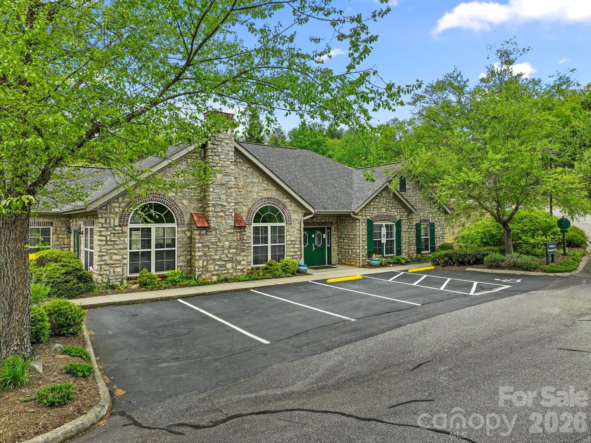 11 Outlook Circle Swannanoa NC 28778