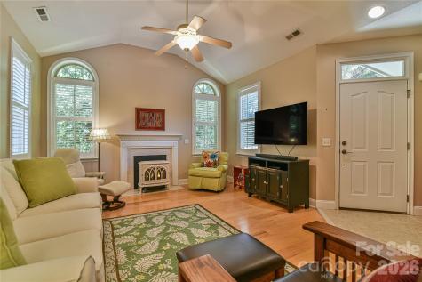 11 Outlook Circle Swannanoa NC 28778