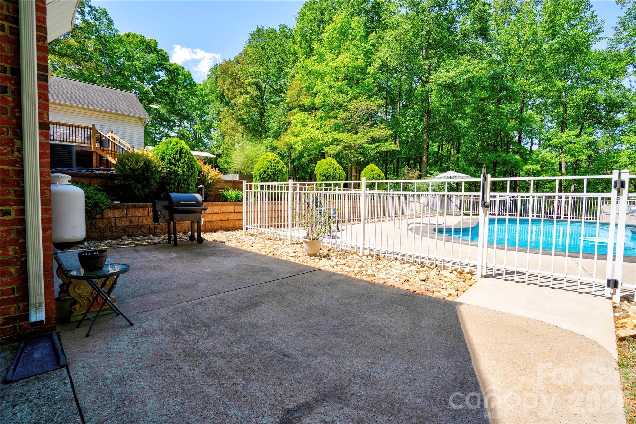 3721 Harris Creek Road Lawndale NC 28090