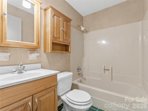 29 Reynolda Drive Asheville NC 28803