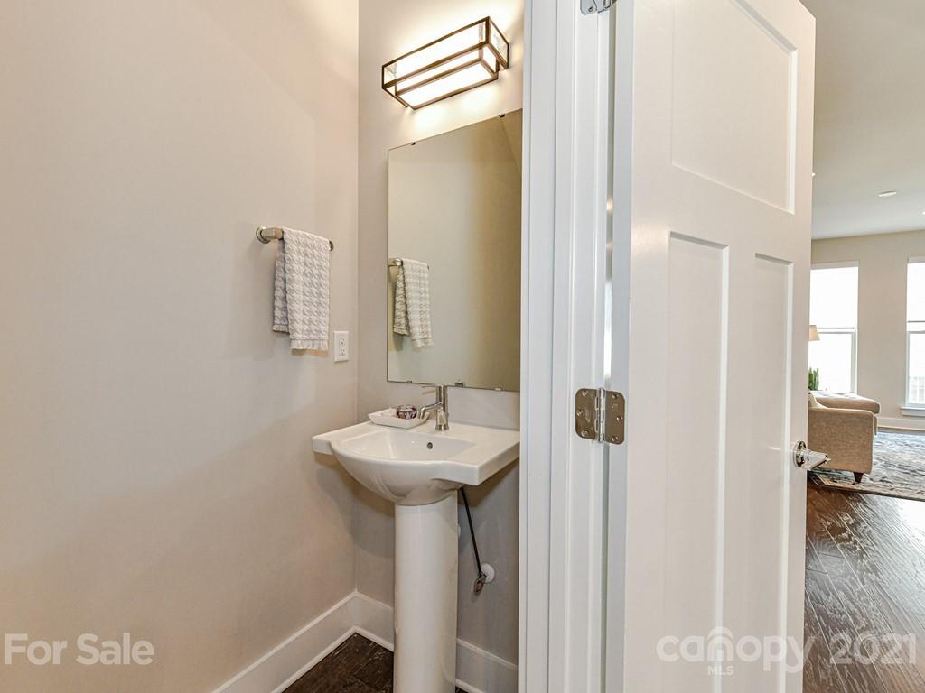 1719 Cannon View Lane Charlotte NC 28208