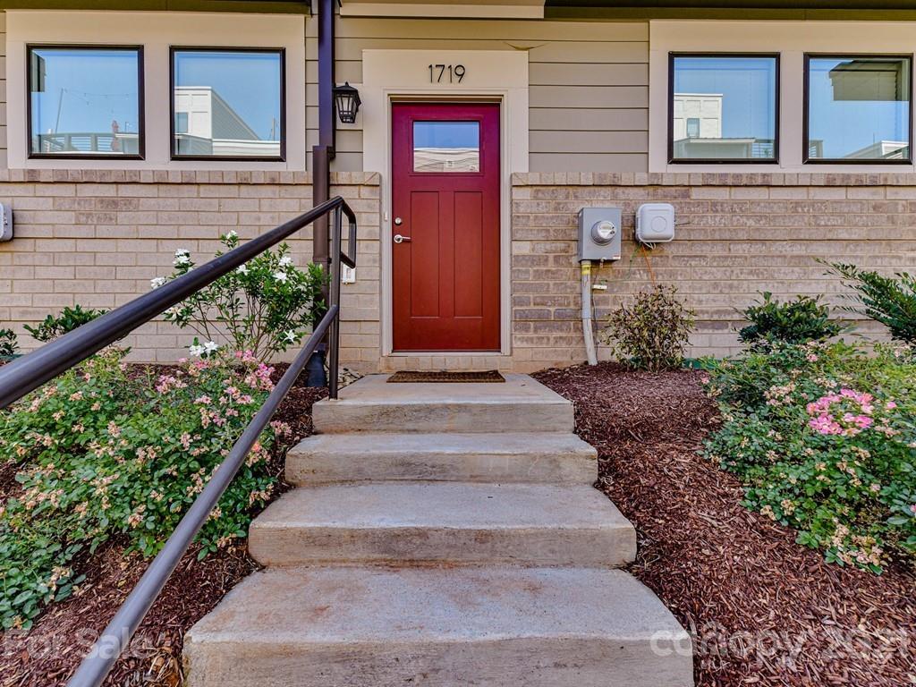 1719 Cannon View Lane Charlotte NC 28208