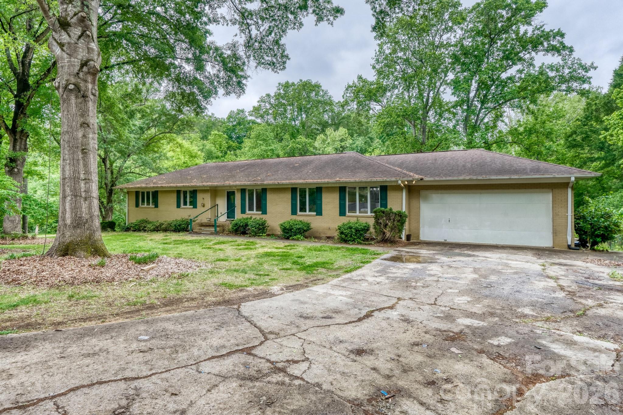 121 Edgerly Court Charlotte NC 28214