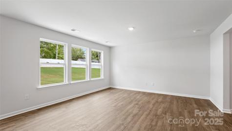 25 Caroline Valley Lane Hendersonville NC 28792