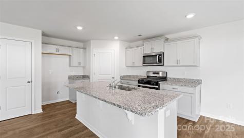 25 Caroline Valley Lane Hendersonville NC 28792