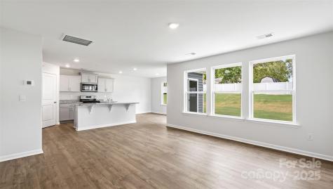 25 Caroline Valley Lane Hendersonville NC 28792