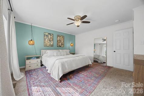 1704 Cardinal Court Belmont NC 28012