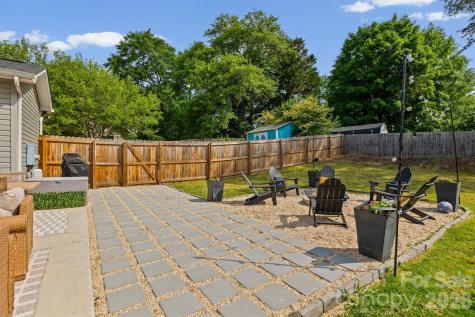 1704 Cardinal Court Belmont NC 28012