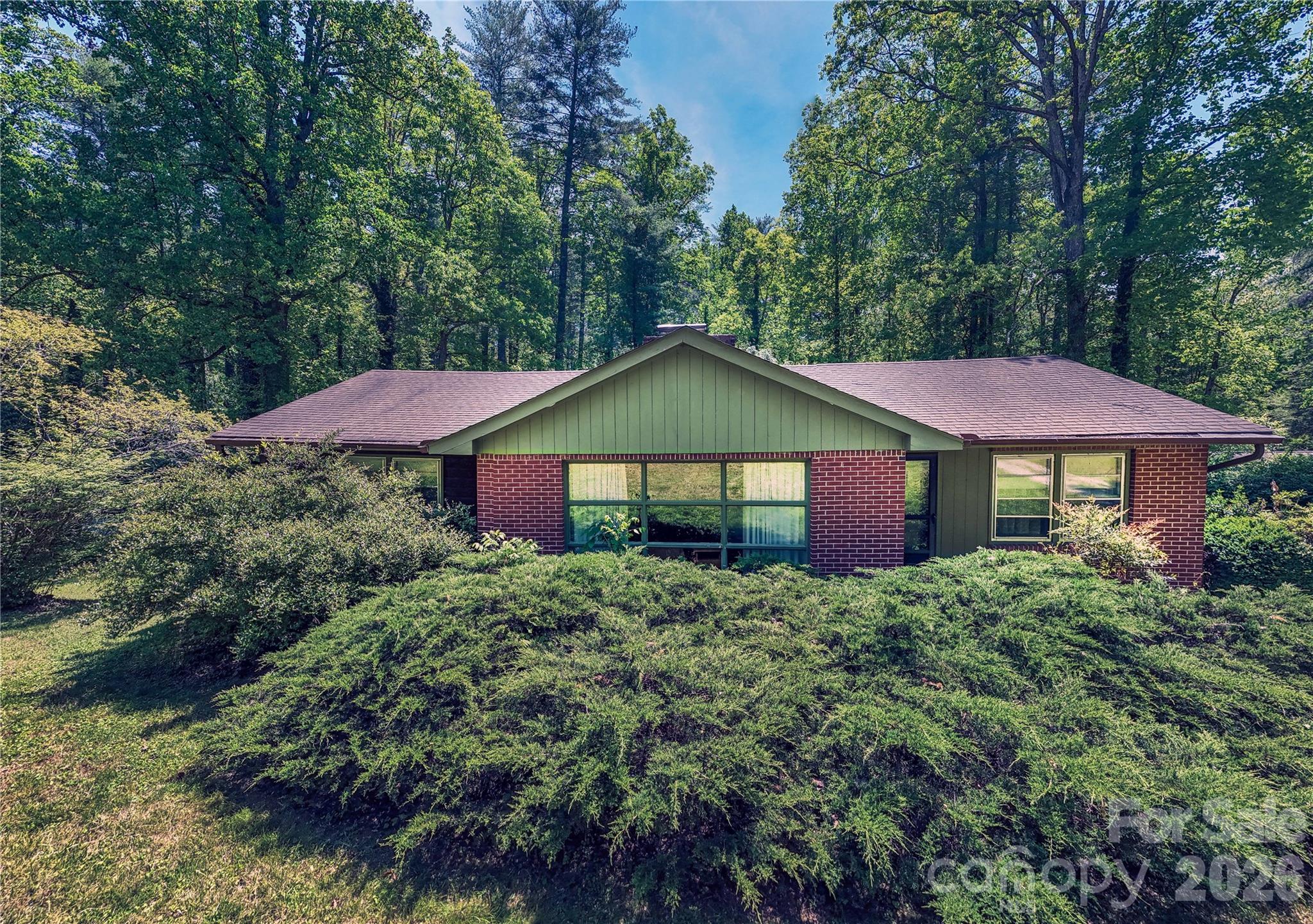 3004 Kanuga Road Hendersonville NC 28739