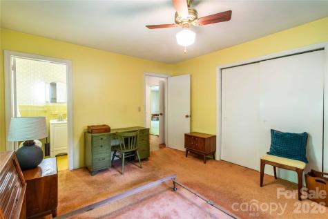 3004 Kanuga Road Hendersonville NC 28739