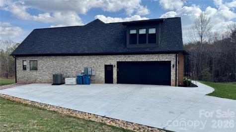 1360 Sain Road Hickory NC 28602