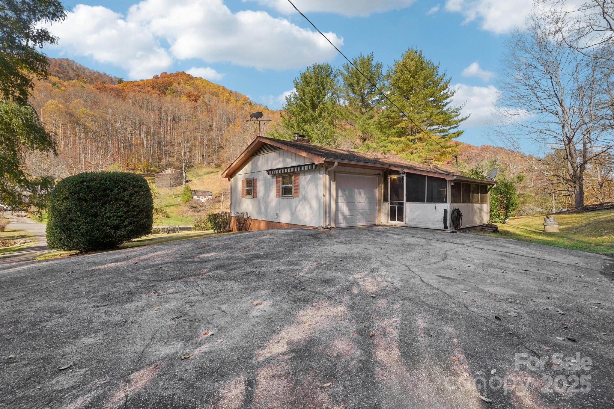 480 Paint Fork Road Barnardsville NC 28709