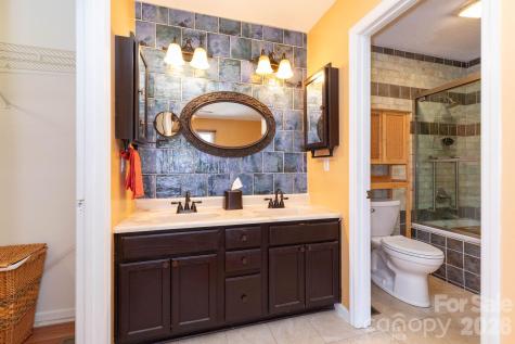 6 Arrowhead Lane Weaverville NC 28787