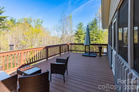 6 Arrowhead Lane Weaverville NC 28787