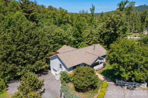 6 Arrowhead Lane Weaverville NC 28787