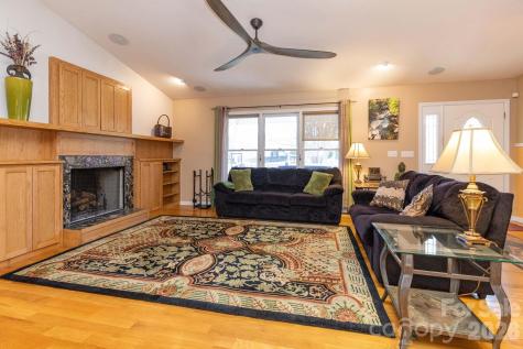 6 Arrowhead Lane Weaverville NC 28787