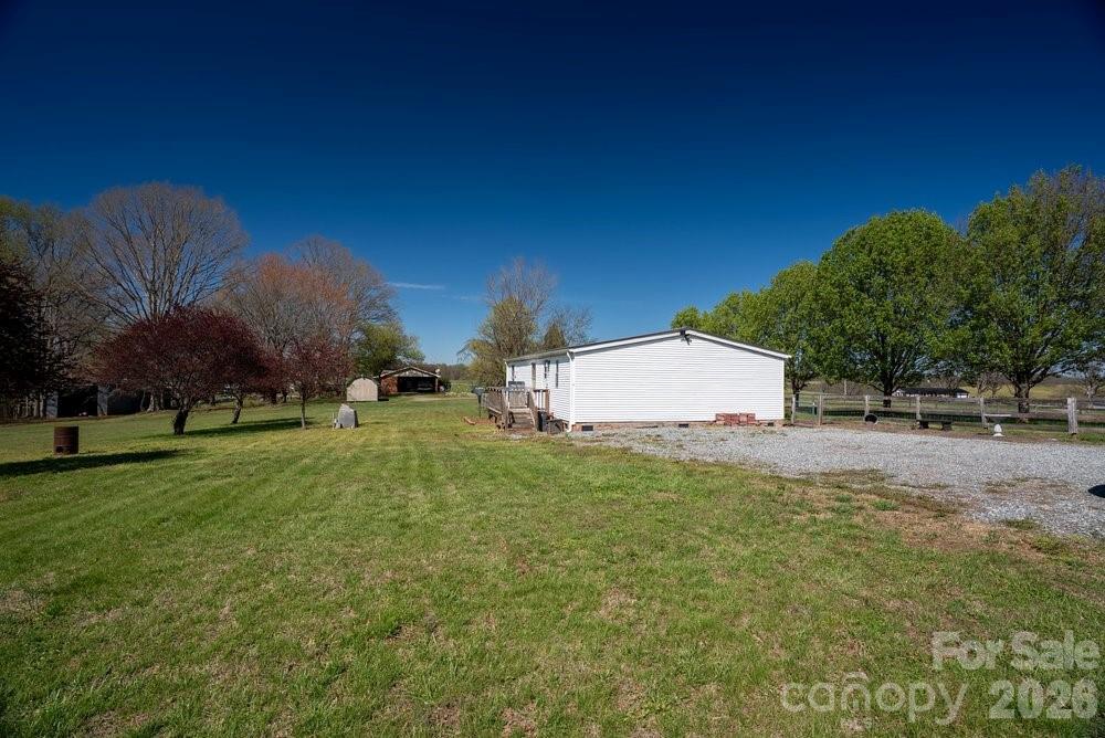 889 Tabor Road Olin NC 28660