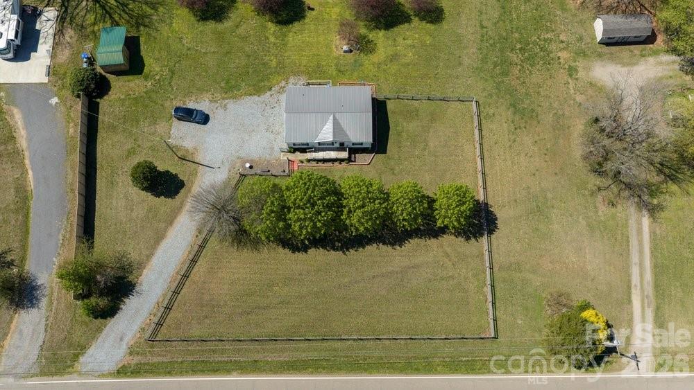 889 Tabor Road Olin NC 28660