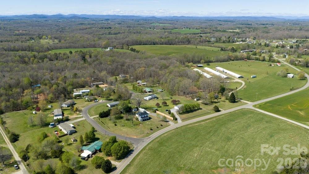 889 Tabor Road Olin NC 28660