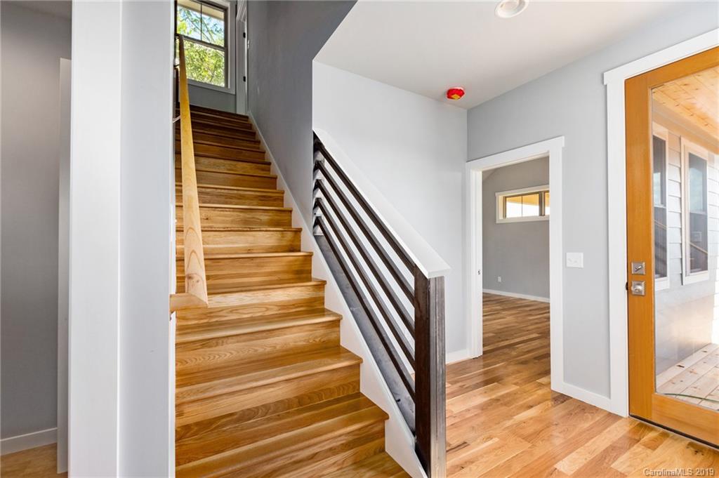 14 Lamb Avenue Asheville NC 28806