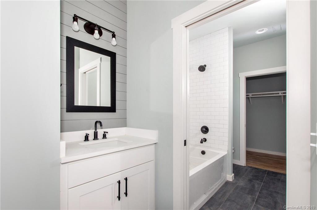 14 Lamb Avenue Asheville NC 28806