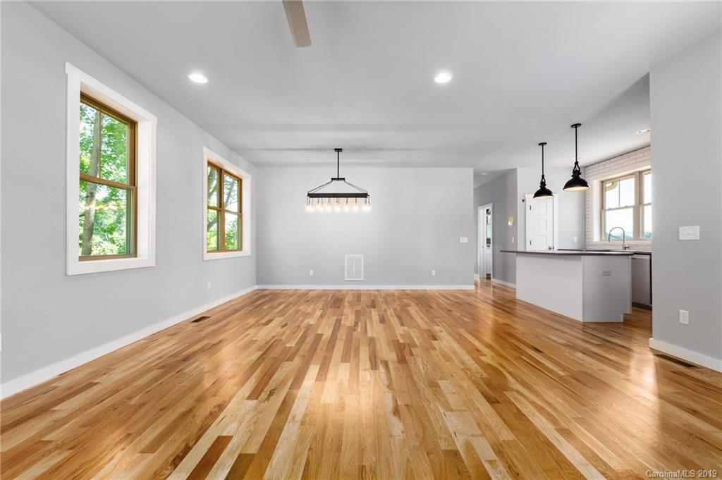 14 Lamb Avenue Asheville NC 28806