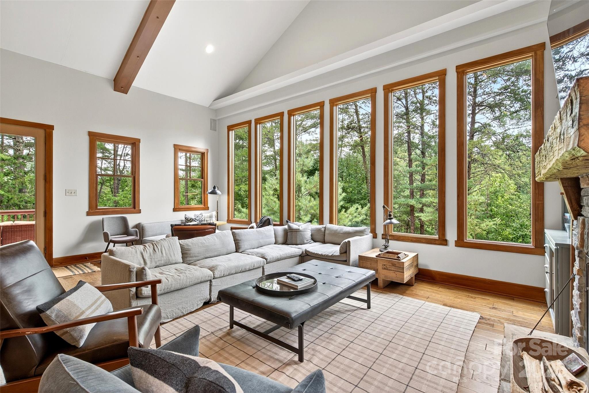 1077 Ten Whigs Ridge Nebo NC 28761