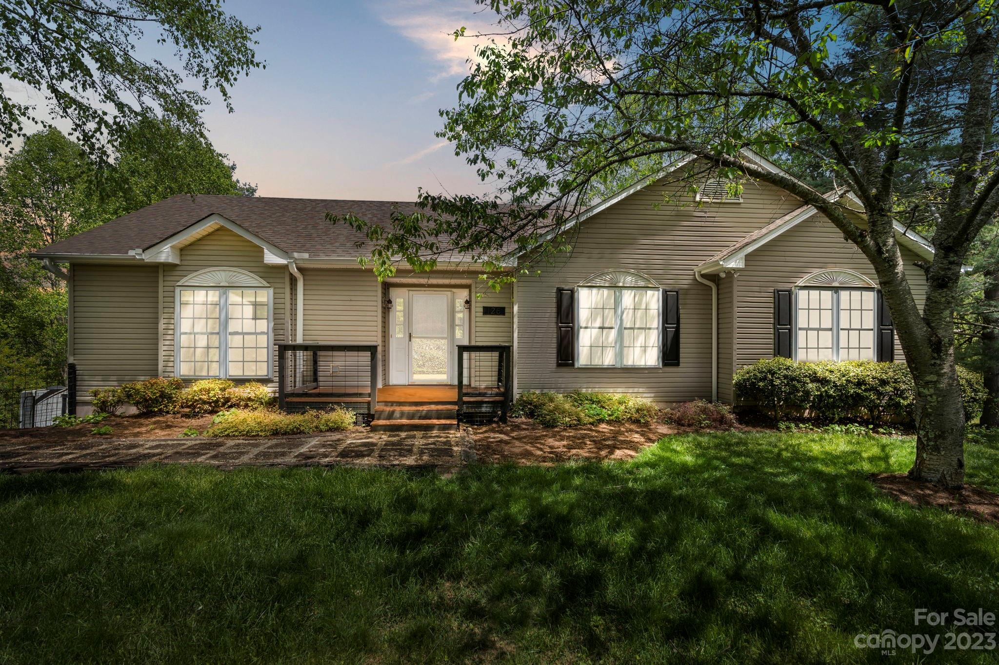 126 Ridgeline Road Clyde NC 28721