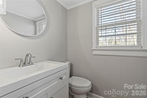 1717 Woodvalley Drive Charlotte NC 28216