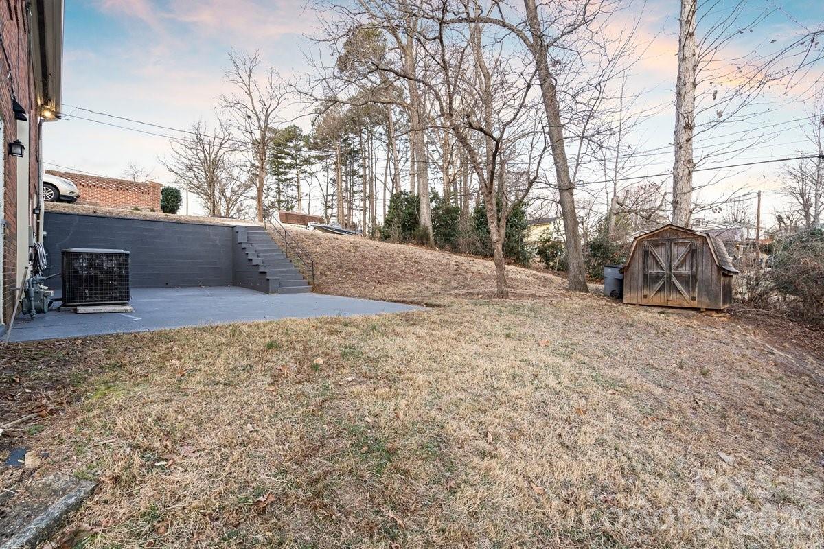 1717 Woodvalley Drive Charlotte NC 28216