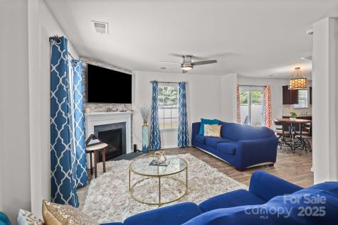 5433 Tumbling Brook Lane Charlotte NC 28216