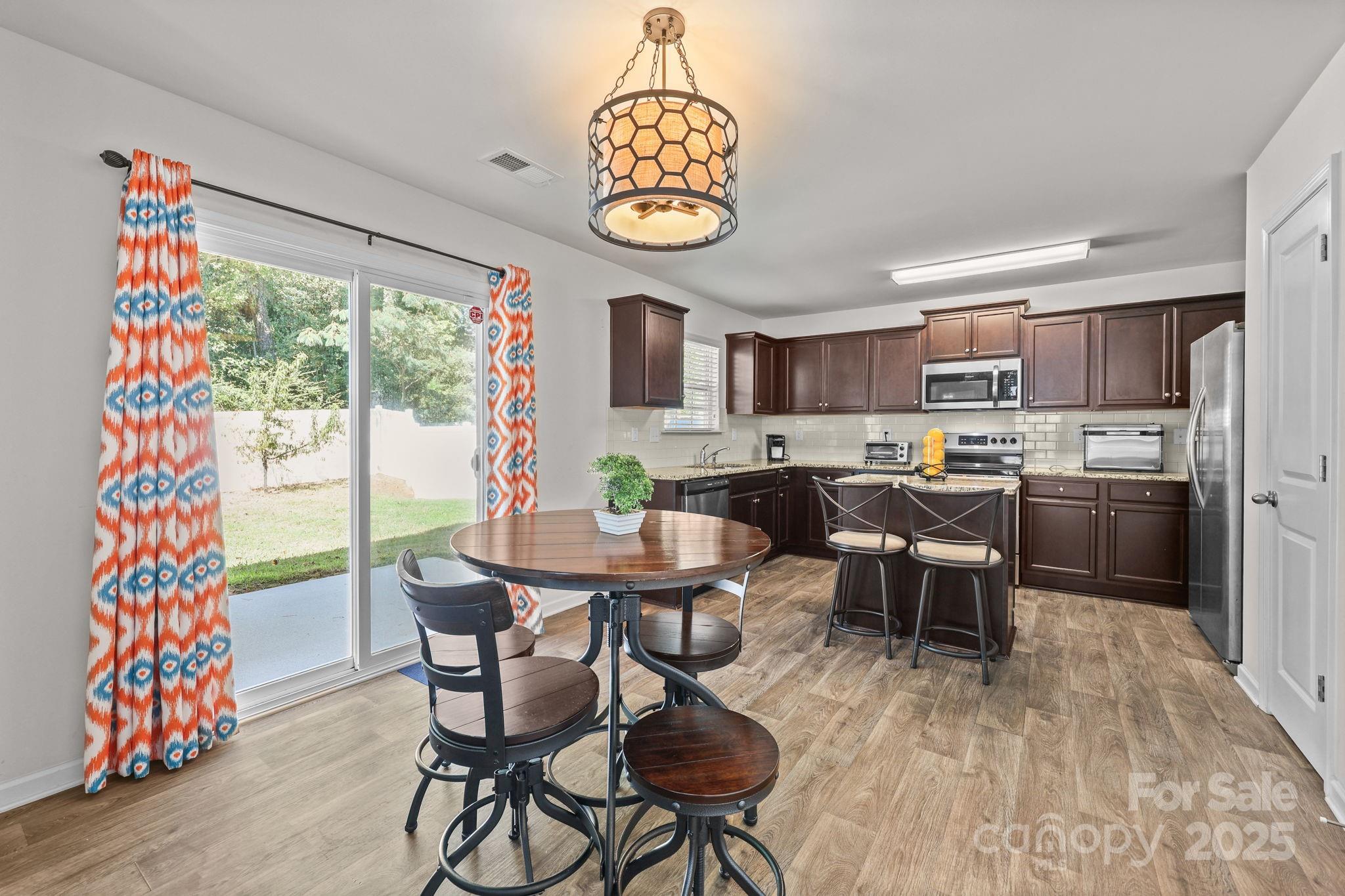 5433 Tumbling Brook Lane Charlotte NC 28216