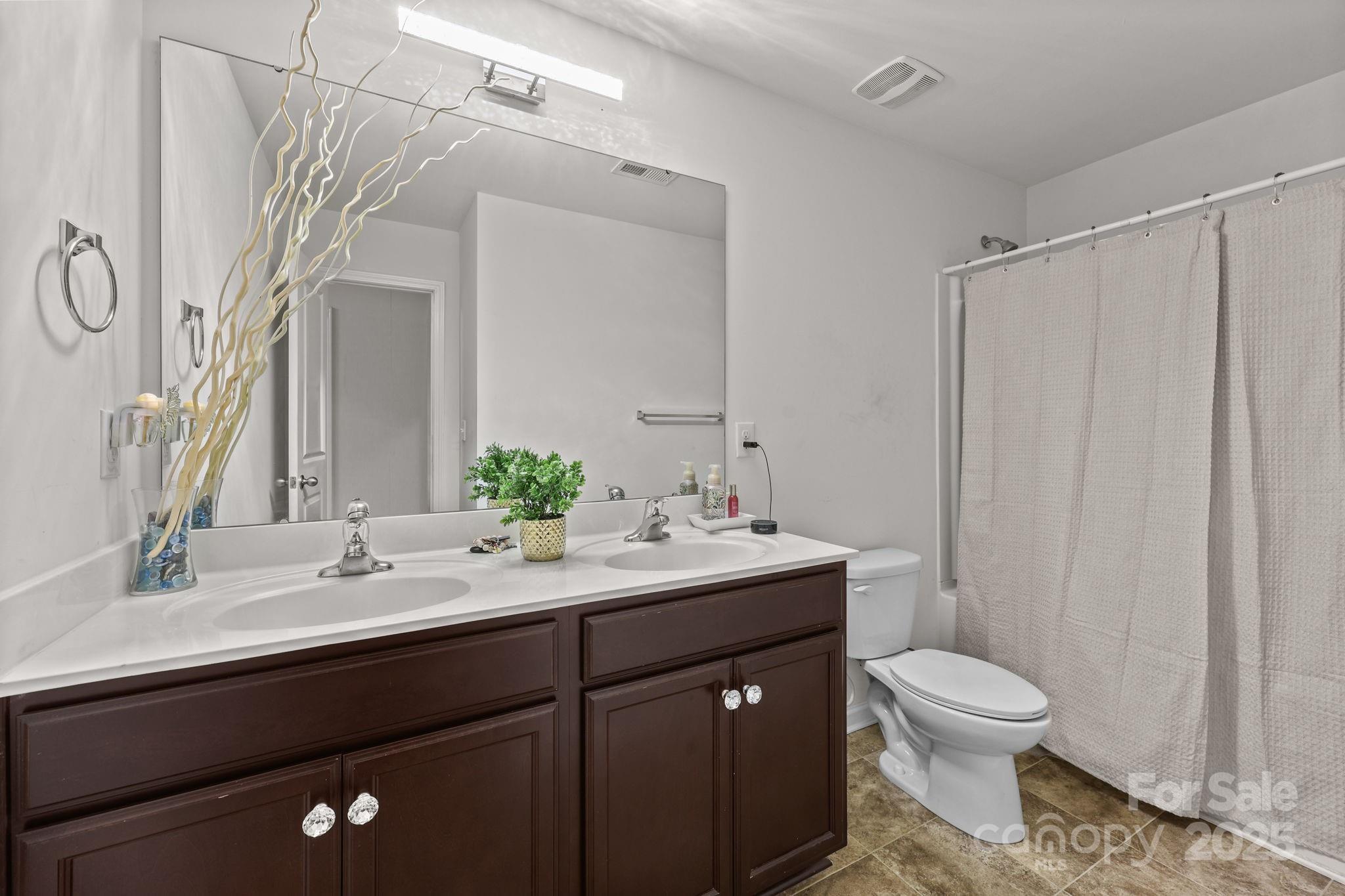 5433 Tumbling Brook Lane Charlotte NC 28216