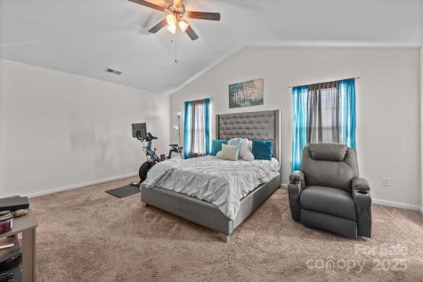 5433 Tumbling Brook Lane Charlotte NC 28216