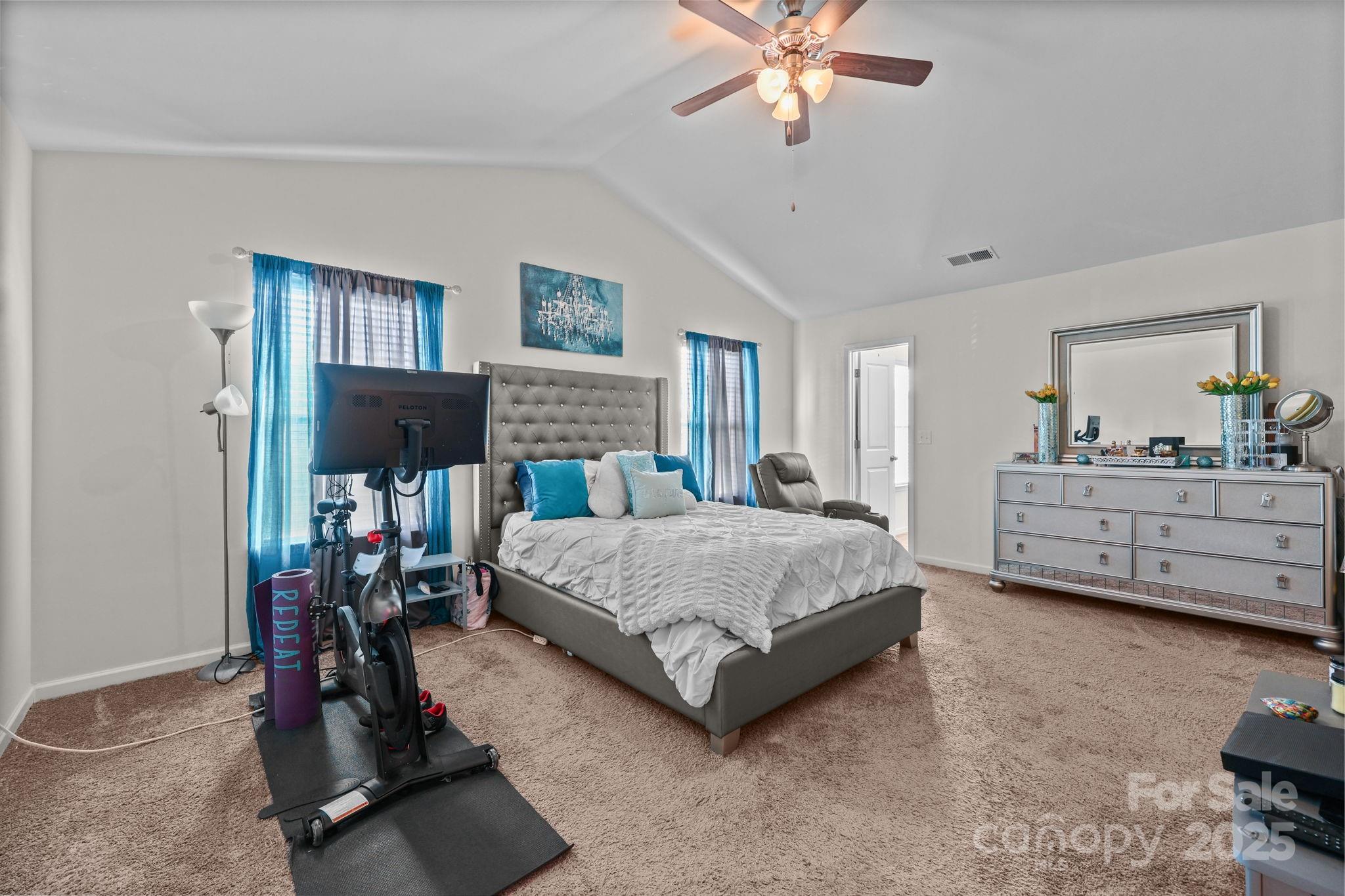5433 Tumbling Brook Lane Charlotte NC 28216