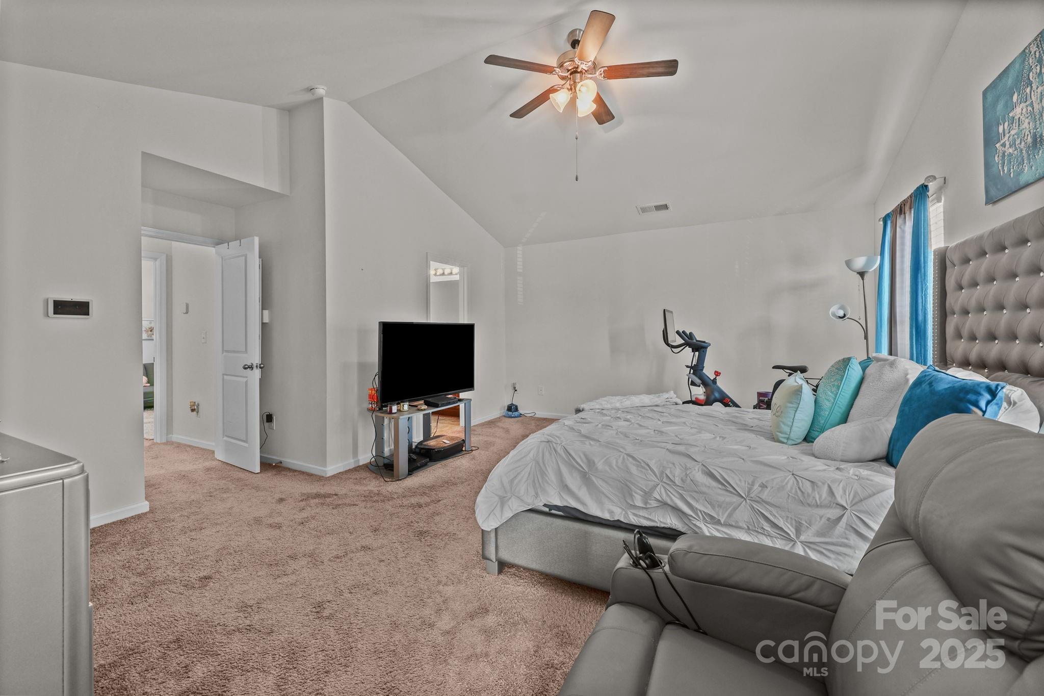 5433 Tumbling Brook Lane Charlotte NC 28216