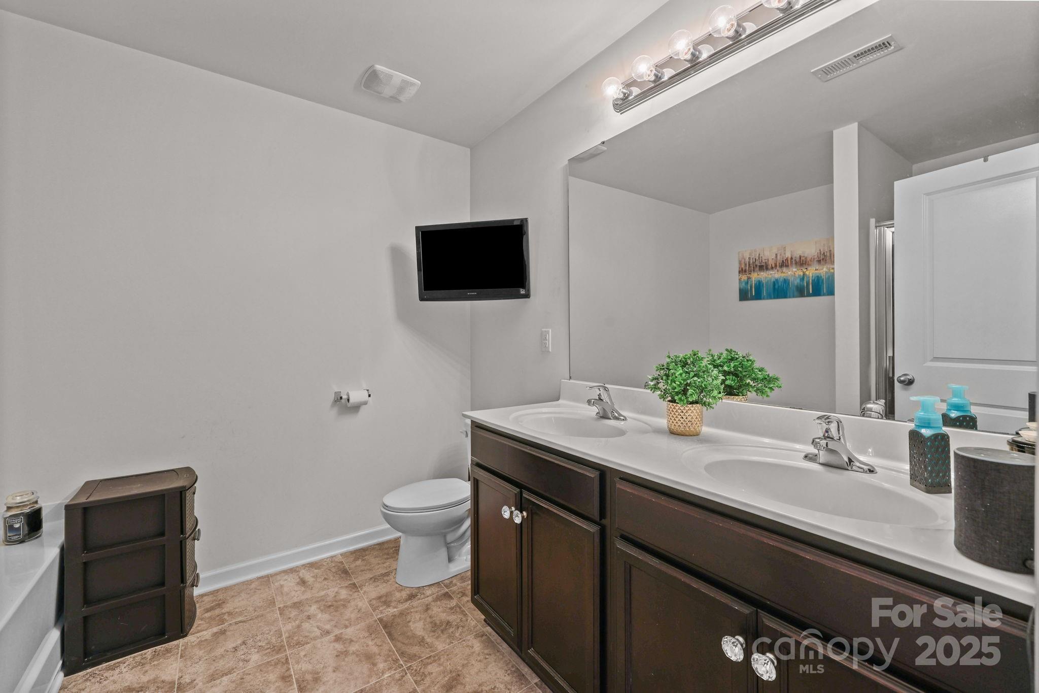 5433 Tumbling Brook Lane Charlotte NC 28216