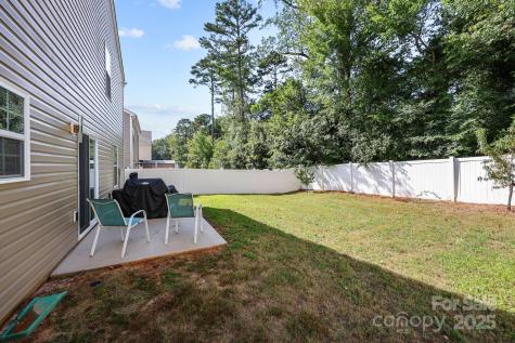 5433 Tumbling Brook Lane Charlotte NC 28216