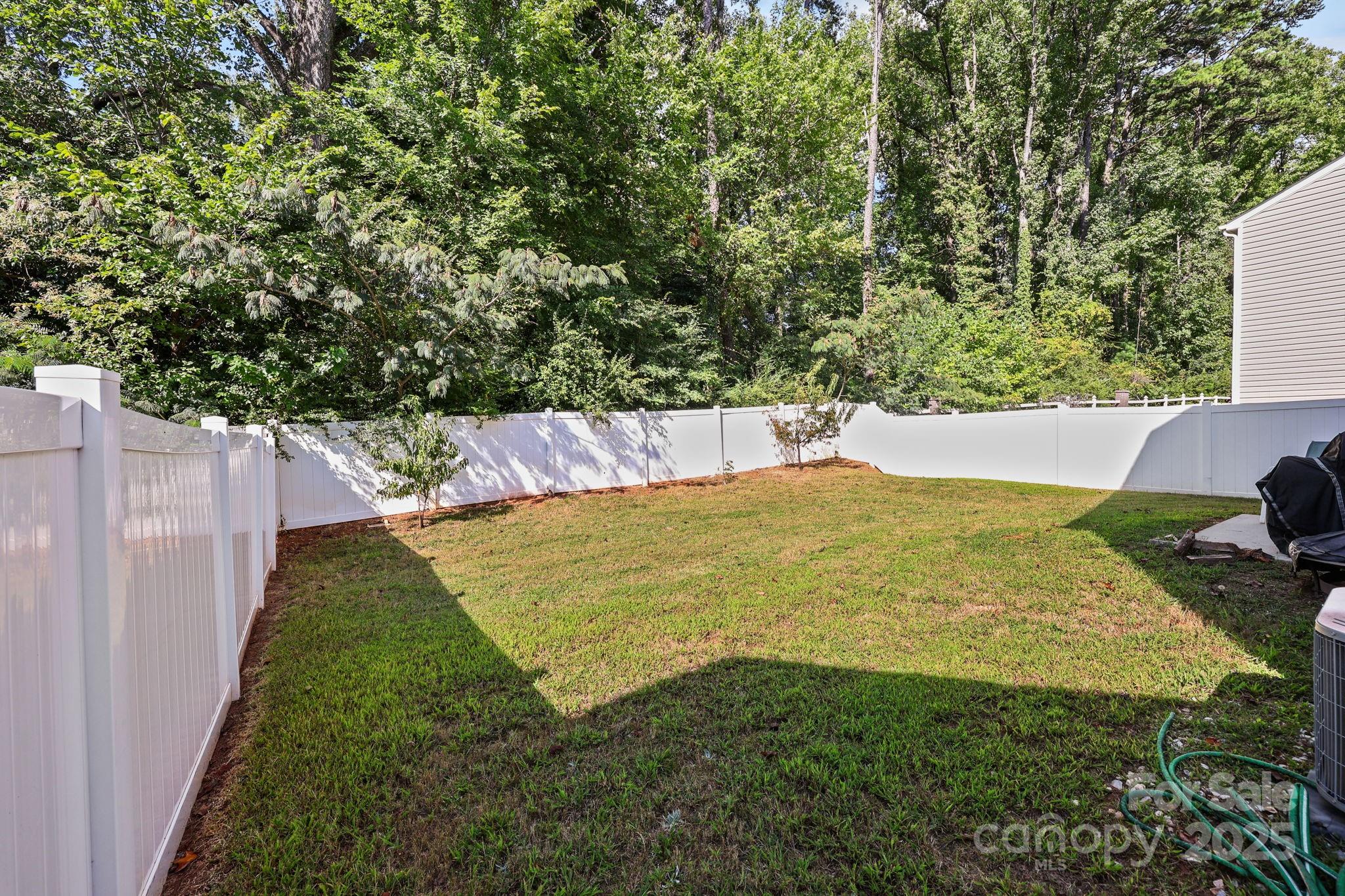 5433 Tumbling Brook Lane Charlotte NC 28216