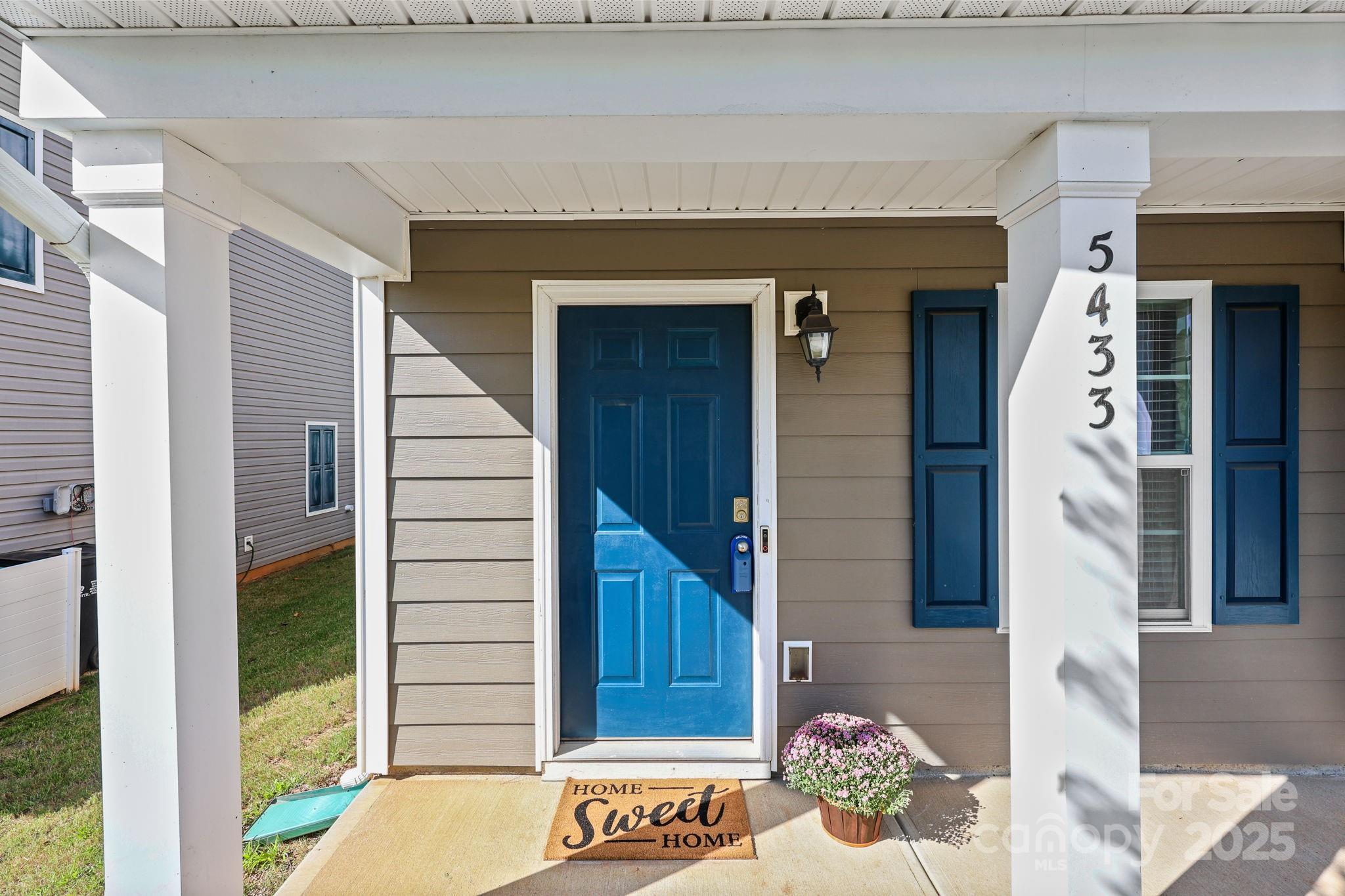 5433 Tumbling Brook Lane Charlotte NC 28216