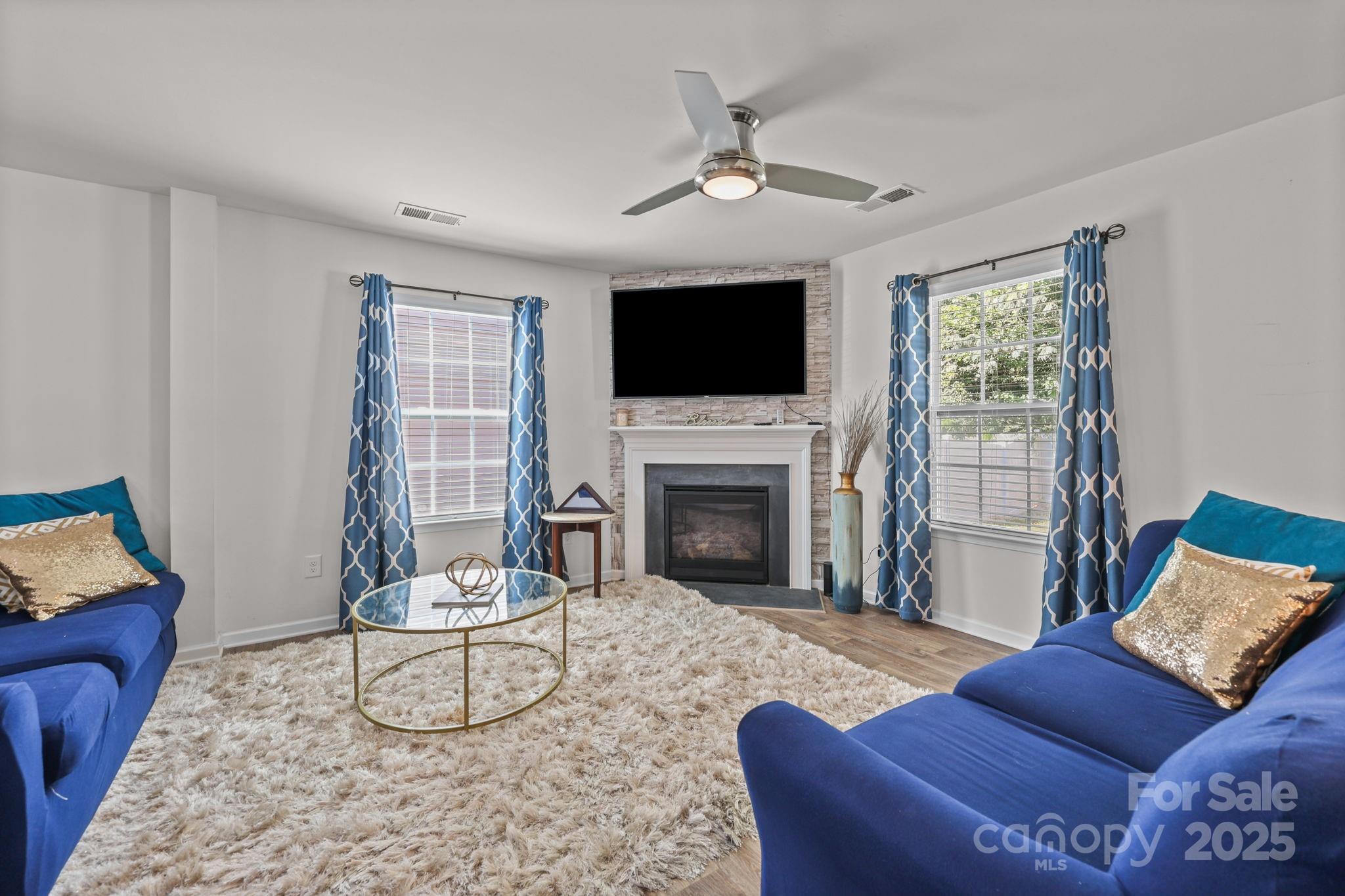 5433 Tumbling Brook Lane Charlotte NC 28216