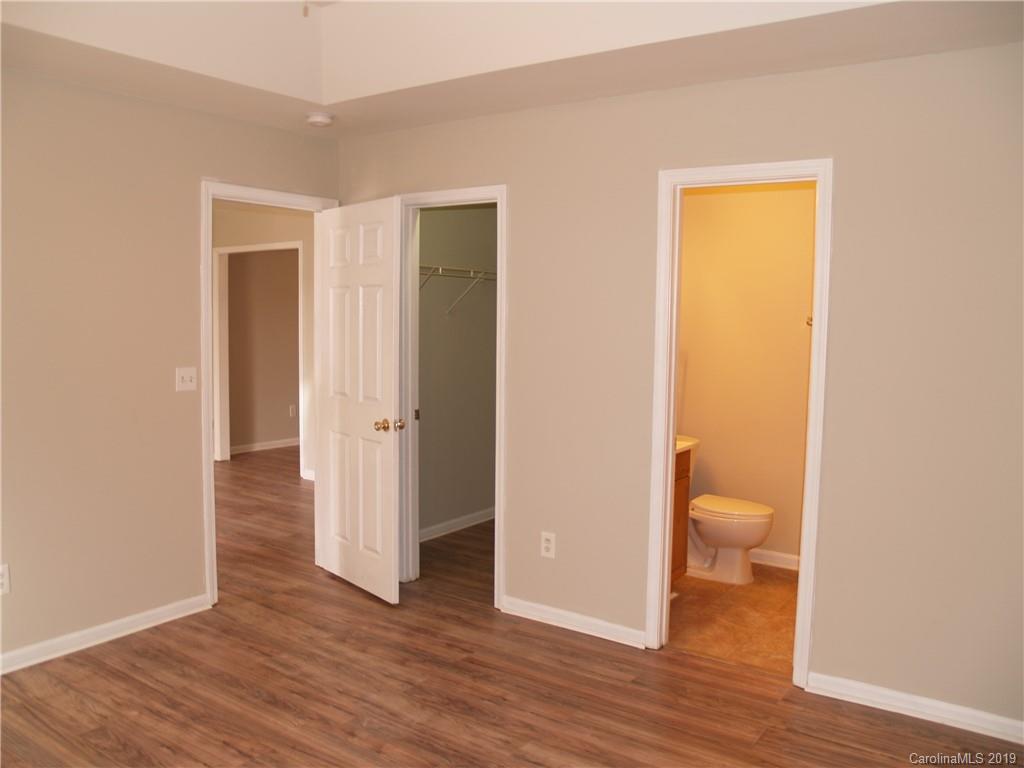 739 Mistral Way Charlotte NC 28208