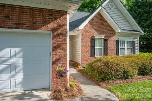 1614 Iverness Court Gastonia NC 28056