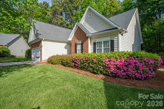 1614 Iverness Court Gastonia NC 28056