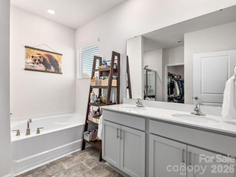 75 Dandelion Road Fletcher NC 28732